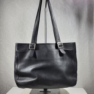 Vintage Coach Legacy Tote Bag Black‎ Soft Leather Compartments Shoulder Straps